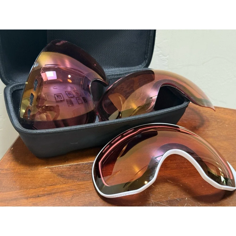 Quay Australia Mogul Snow Goggles Set - 3 Multi-Color Lenses (1 Brand New) Case